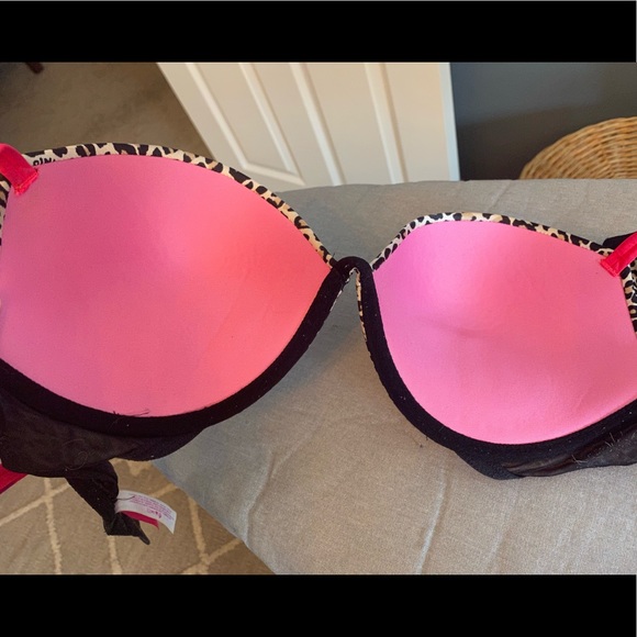 PINK Victoria’s Secret Leopard Print Heartbreaker Plunge Push-up Bra - Picture 4 of 6
